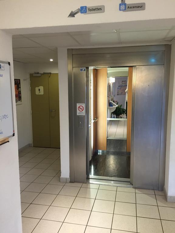 Ibis Budget Niort - La Creche Exterior photo