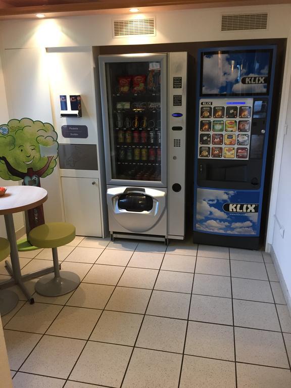 Ibis Budget Niort - La Creche Exterior photo