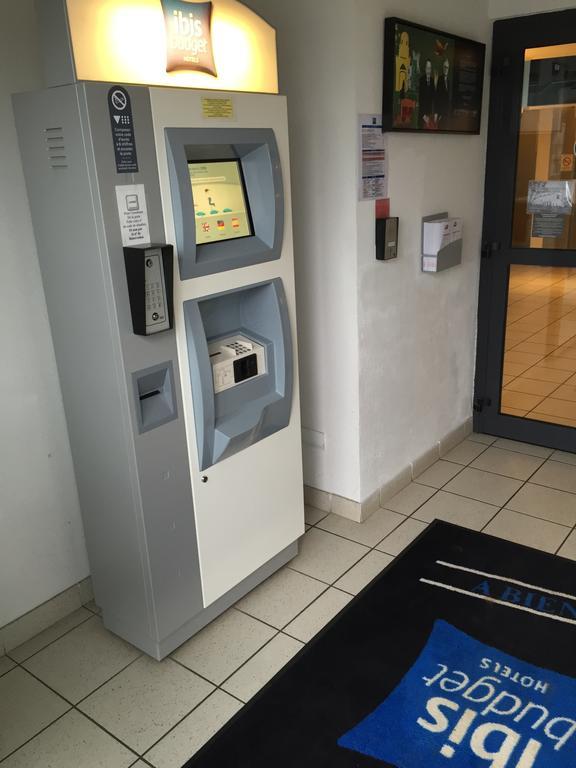 Ibis Budget Niort - La Creche Exterior photo