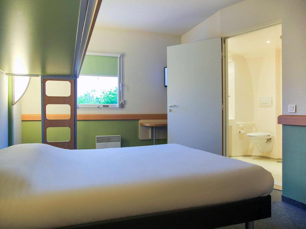Ibis Budget Niort - La Creche Exterior photo
